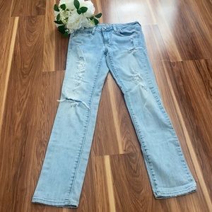 American Eagle Light Wash Distressed Skinny Jeans
